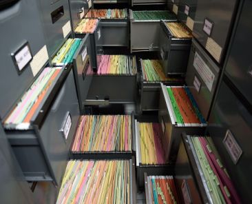 iratszef.hu1-2.19apr-updraft-pre-smush-original